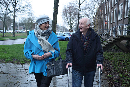 Met gezelschap van een Saar zijn ouderen minder eenzaam